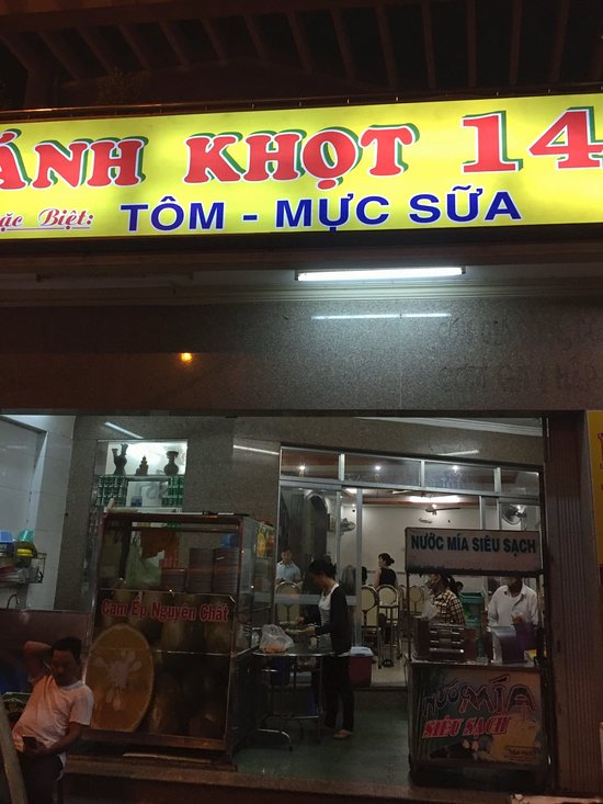 Banh Khot 14 shopfront - Picture of Bánh Khọt Vũng Tàu, Ba Ria - Tripadvisor