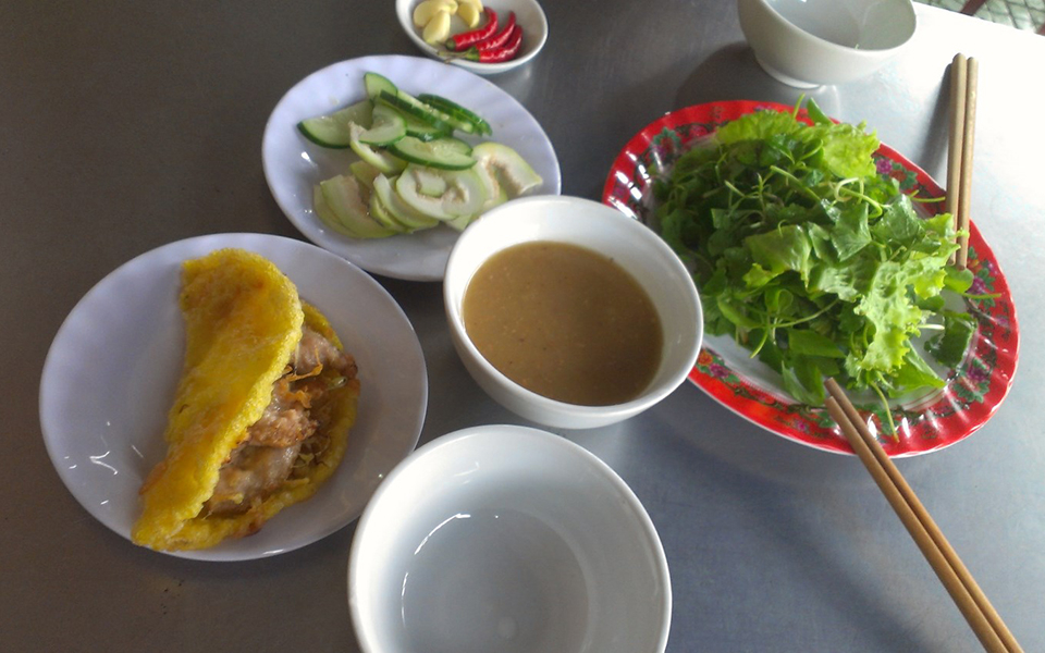 Bánh Khoái Lạc Thiện - Đinh Tiên Hoàng ở Huế