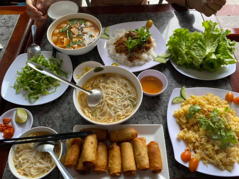 Nhà hàng chay Từ Hạnh
